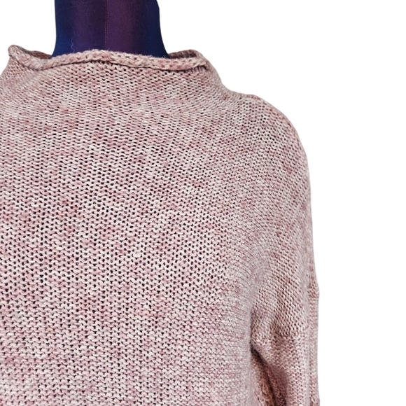 American Eagle Dusty Pink High Roll Neck Textured Sweater Size Medium Women O40 - Picture 2 of 10